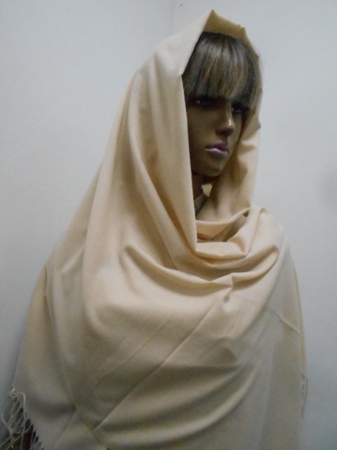  Однотон. палантин