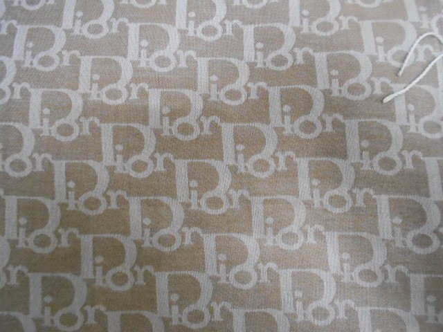  Диор платок