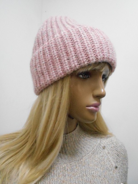 Божена шапка ангора