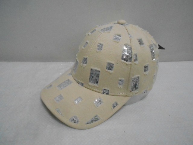  Бейсболка с пайетками