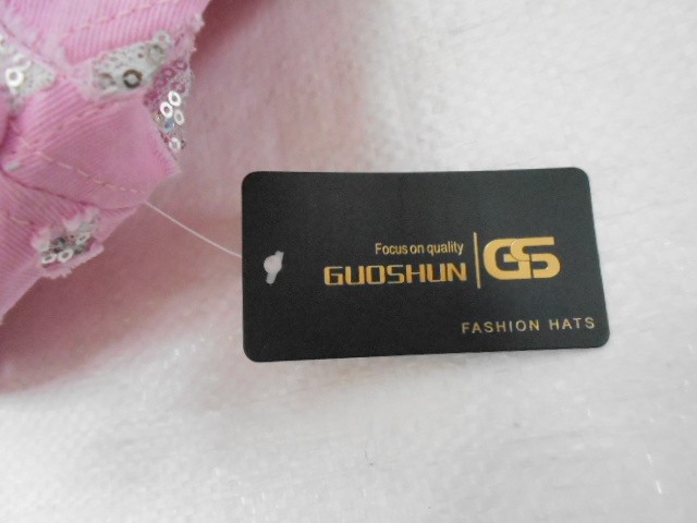  Бейсболка с пайетками