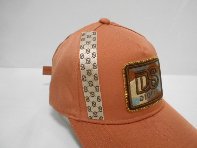  Бейсболка Диор ассорти