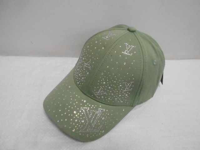  Бейсболка LY со стразами