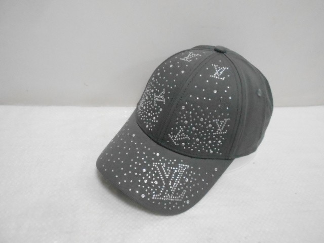  Бейсболка LY со стразами