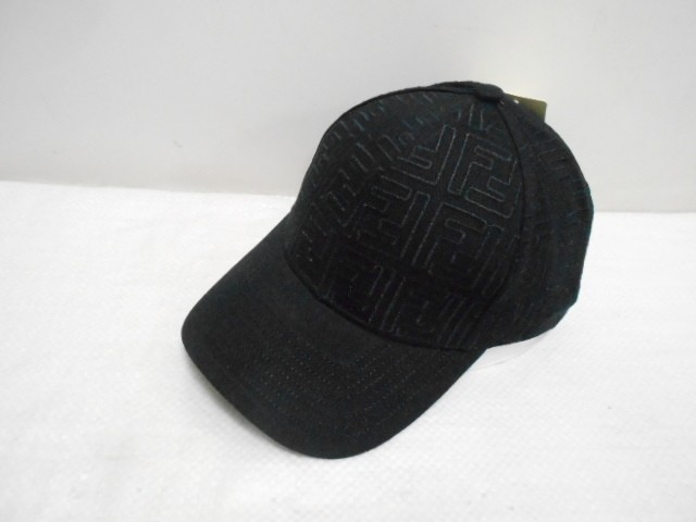 Бейсболка Fendi