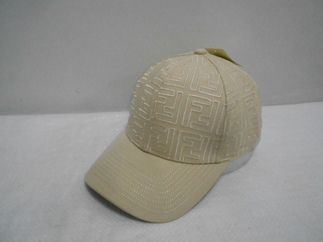  Бейсболка Fendi