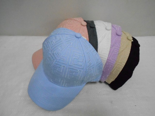  Бейсболка Fendi