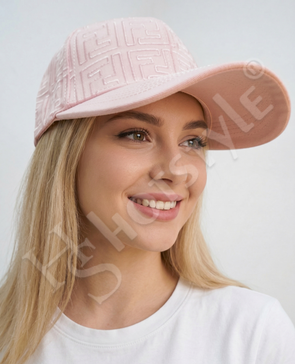  Бейсболка Fendi