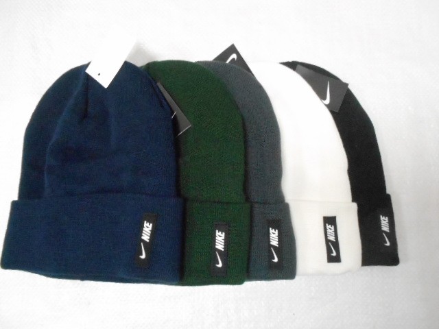  Шапка с отворотом