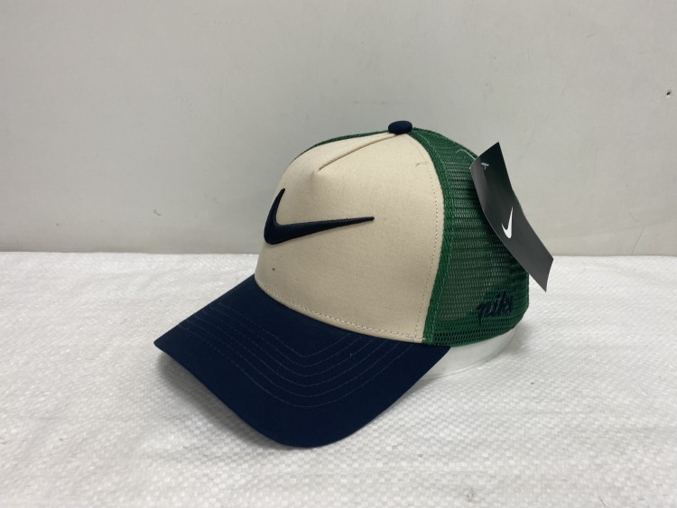 Бейсболка N.  Бейсболка N.