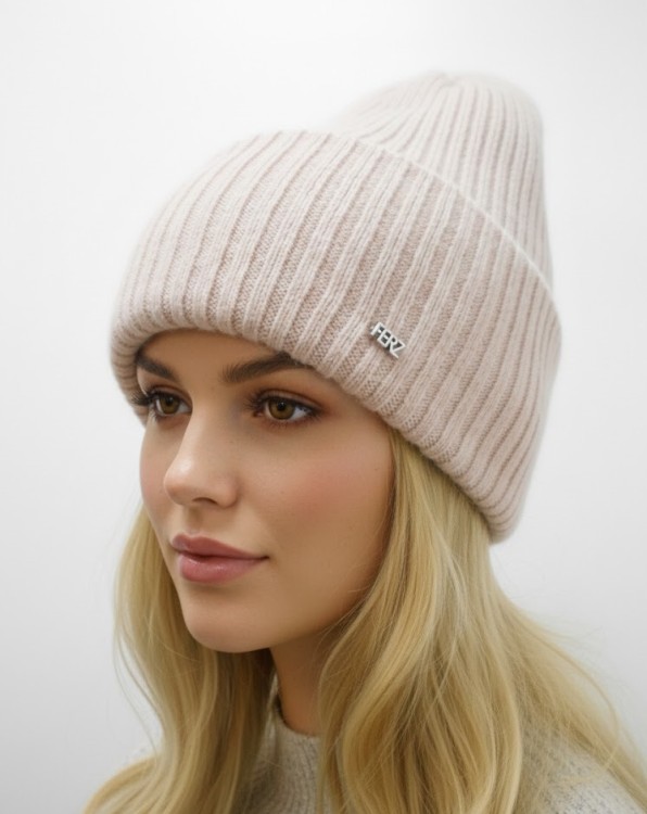  Таисия шапка ангора