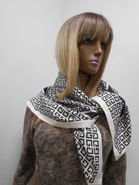 Живанши платок