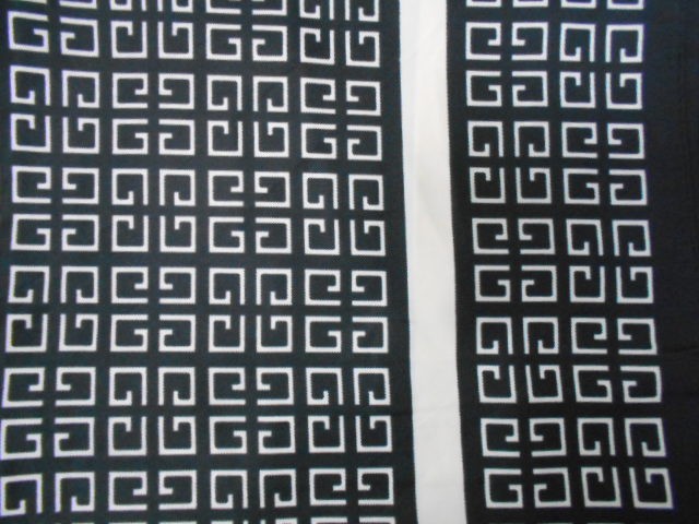 Живанши платок