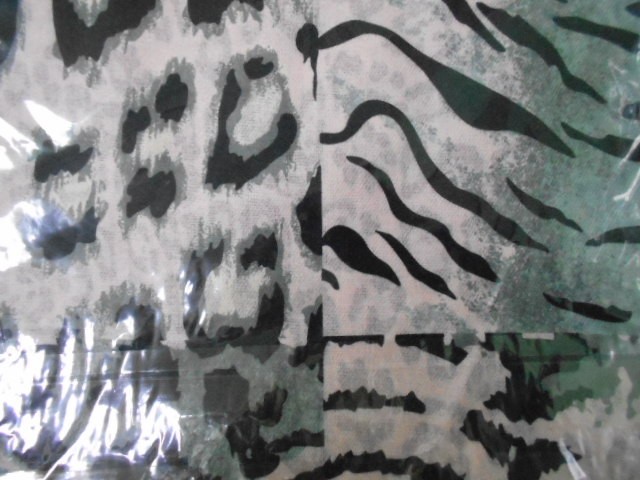  Тигровый принт платок