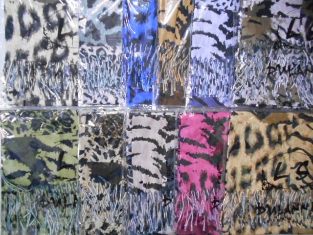  Тигровый принт платок