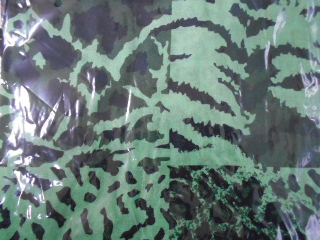  Тигровый принт платок