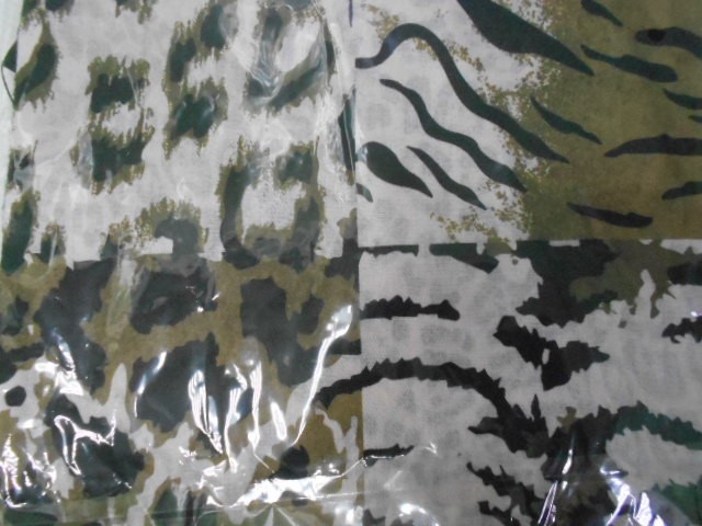  Тигровый принт платок