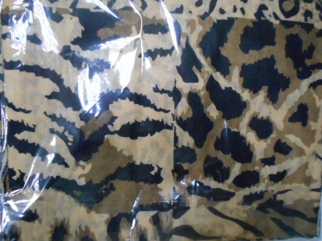  Тигровый принт платок