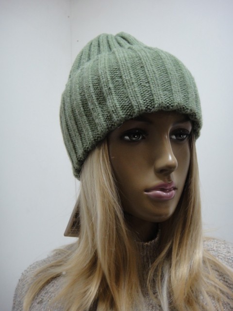 Доминика шапка