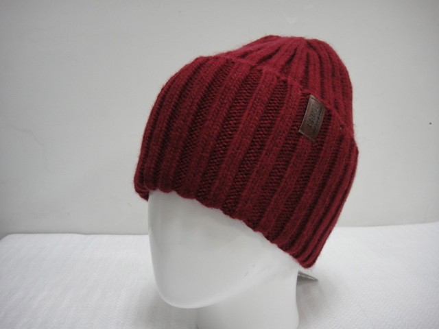 Доминика шапка