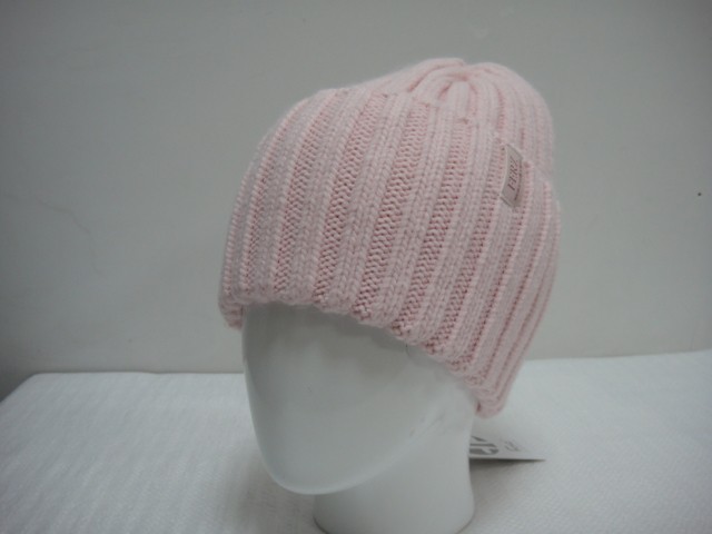 Доминика шапка