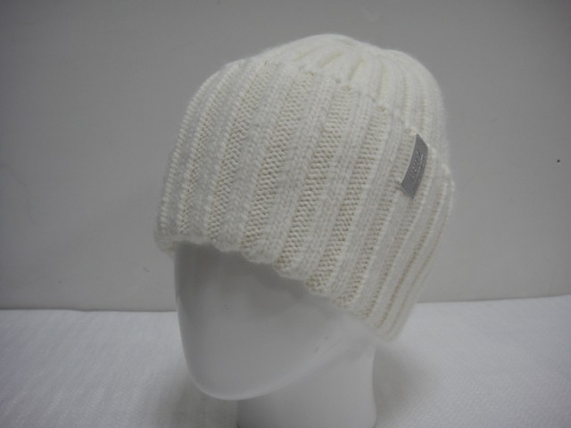 Доминика шапка