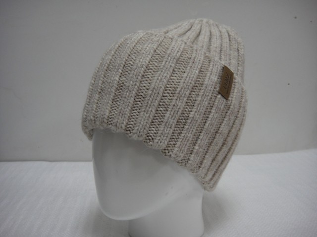 Доминика шапка