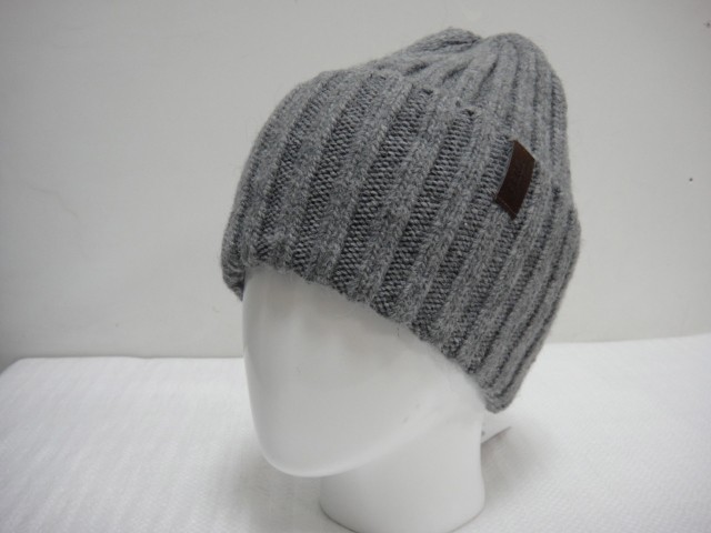 Доминика шапка