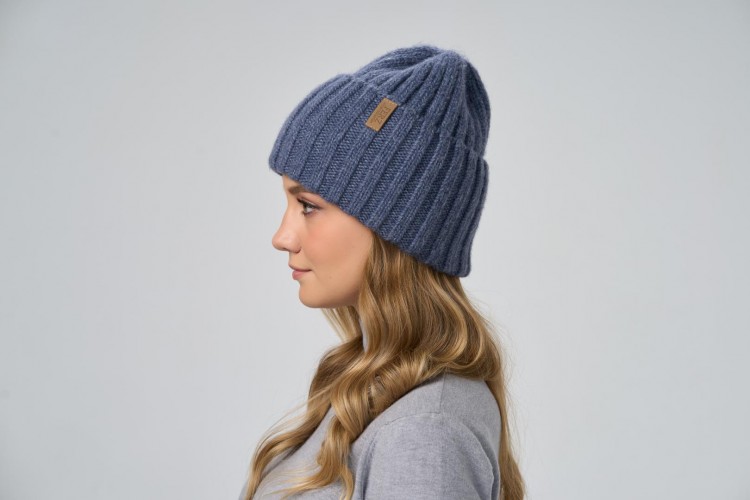 Доминика шапка