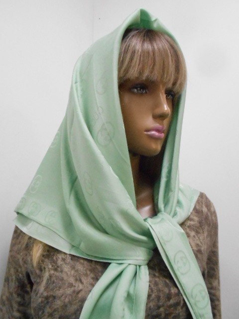  Гучи платок