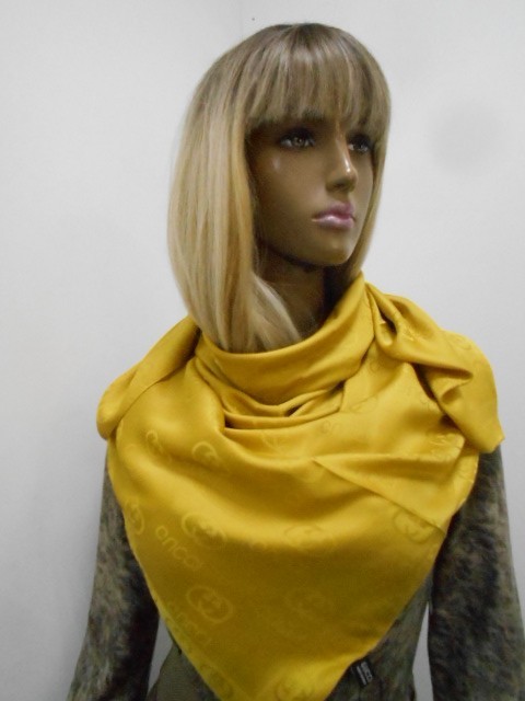  Гучи платок