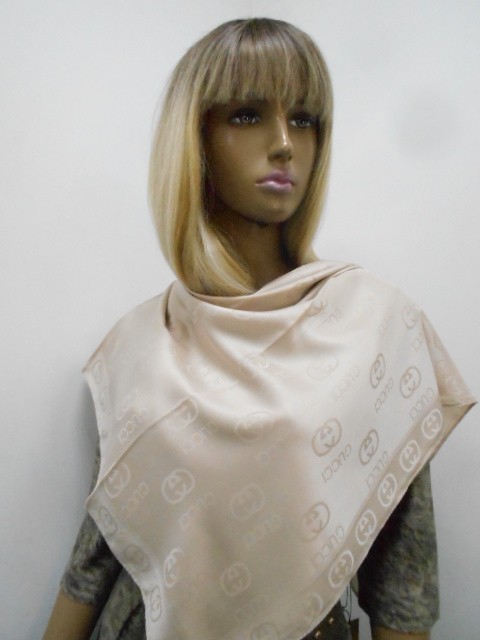  Гучи платок