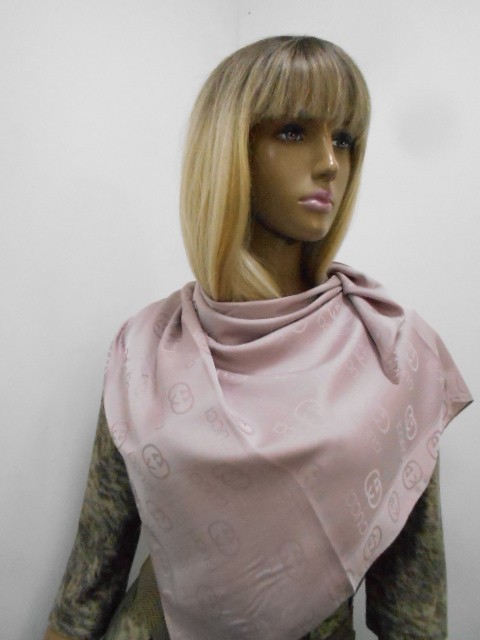  Гучи платок