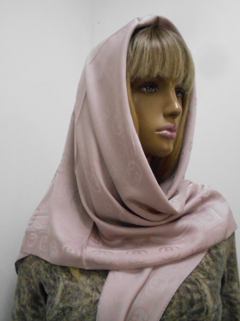  Гучи платок