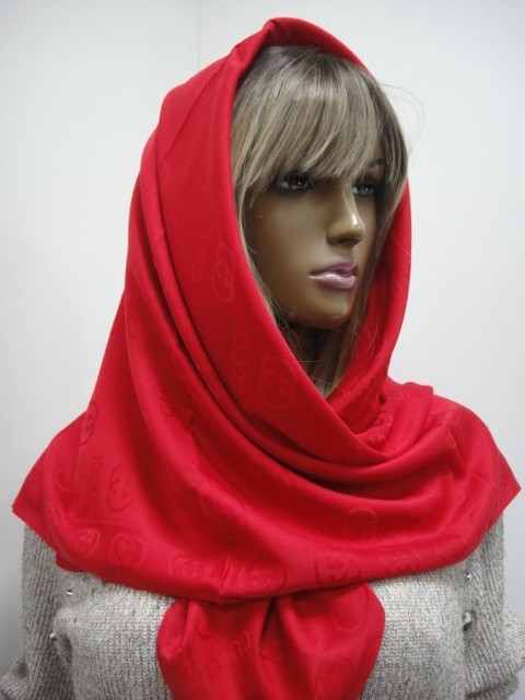 Гучи платок