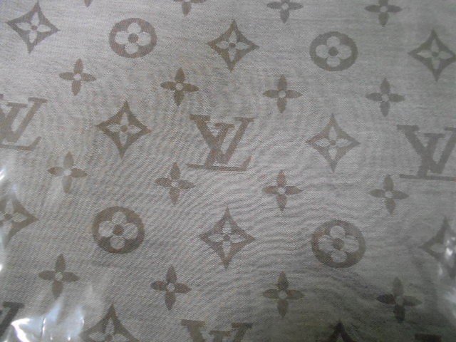  LV платок