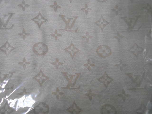  LV платок