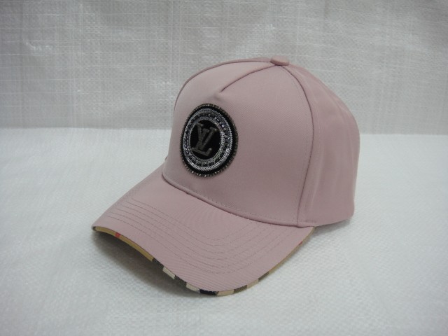  Бейсболка LY