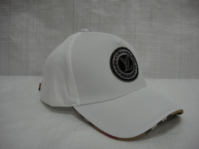  Бейсболка LY