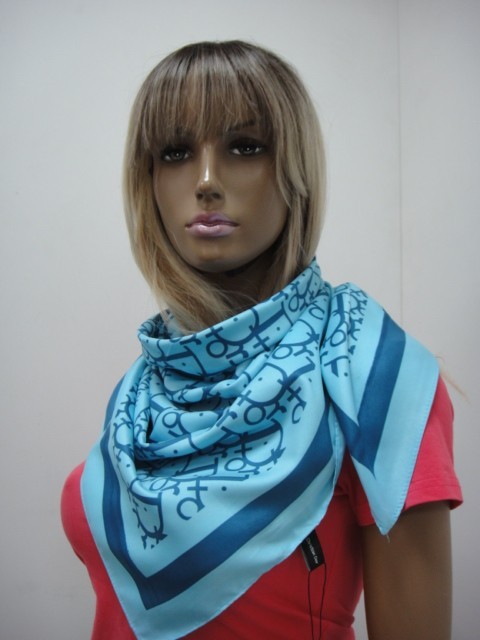 Диор платок