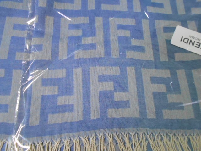 Fendi палантин