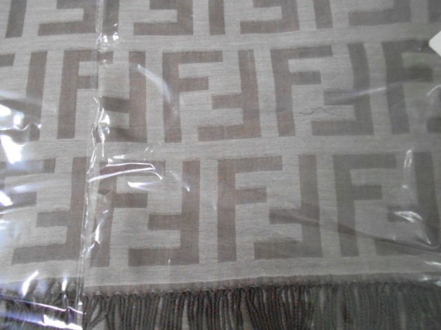 Fendi палантин