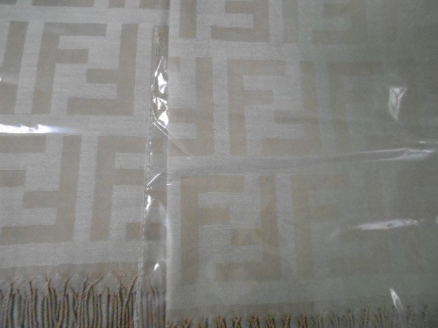 Fendi палантин