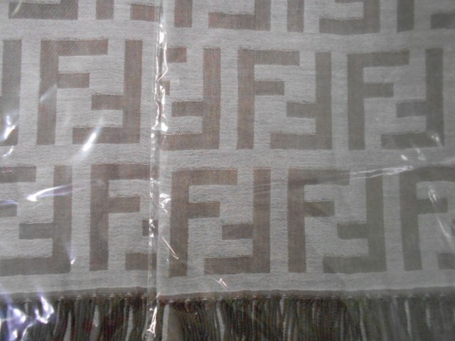 Fendi палантин