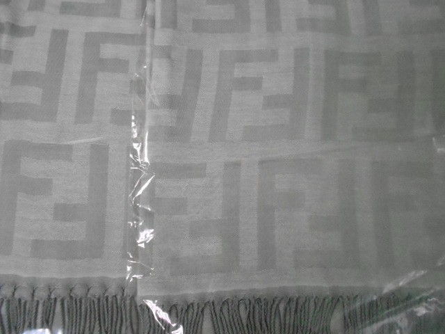 Fendi палантин