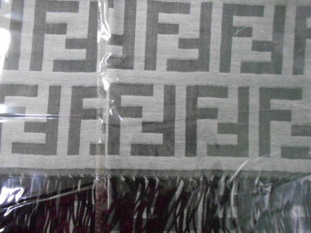 Fendi палантин