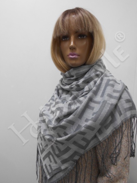  Fendi палантин