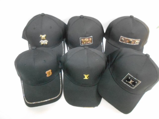  Бейсболка LY ассорти