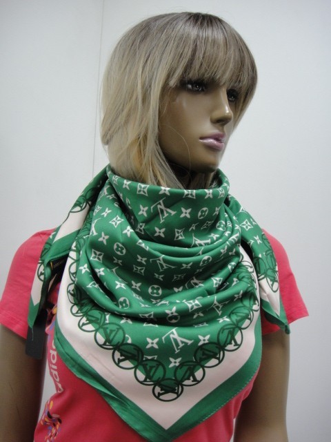 LV платок