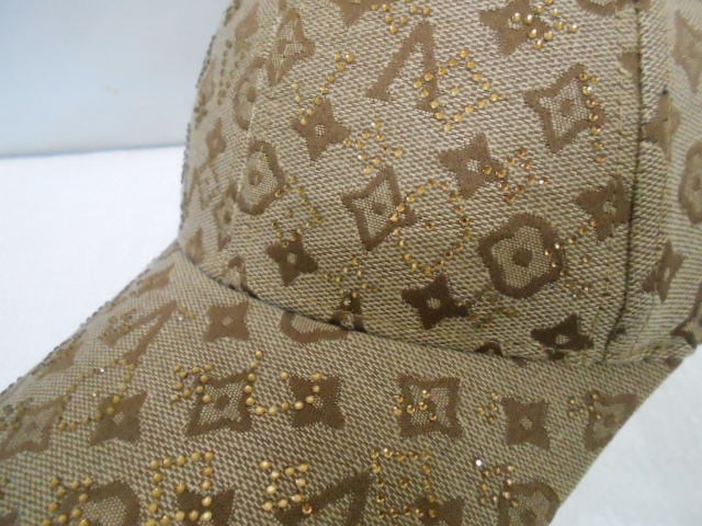  Бейсболка LY